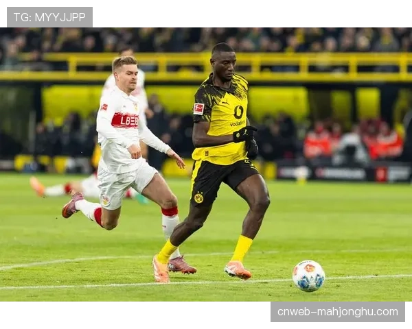 战术复盘：门兴格拉德巴赫1-0小胜，压缩空间策略如何让勒沃库森进攻失效